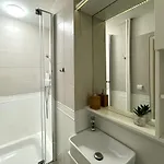 K22 Centrum Bagno דירה ורשה